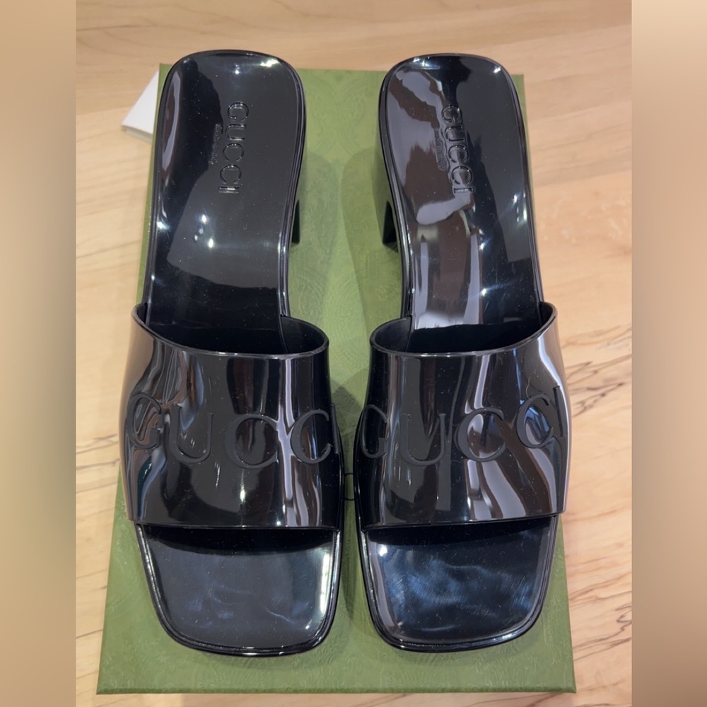 Gucci black rubber platform slides – authentic – size 39